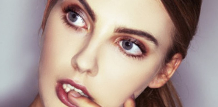 Isi Peters Shoots With Amelia May